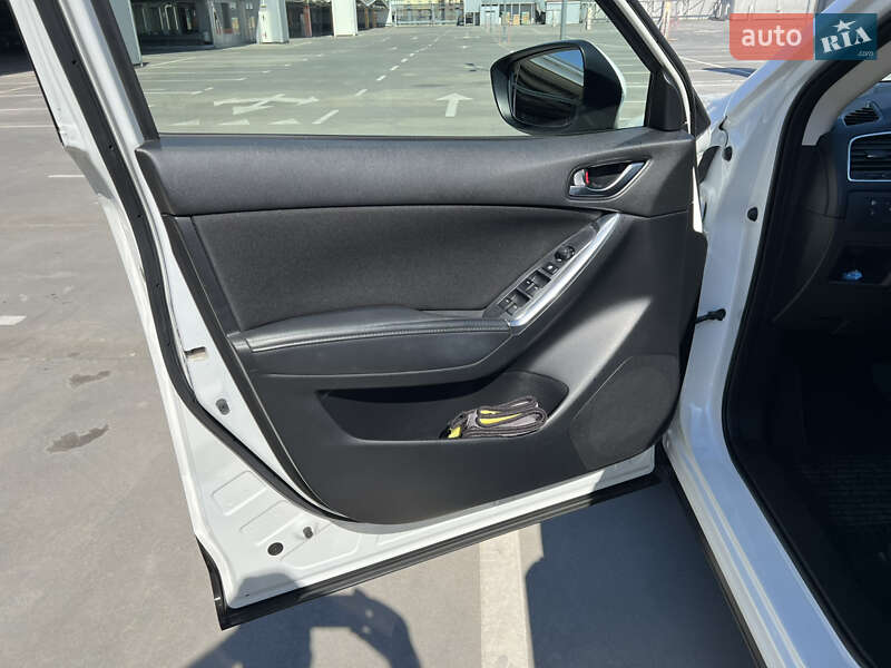 Внедорожник / Кроссовер Mazda CX-5 2016 в Киеве