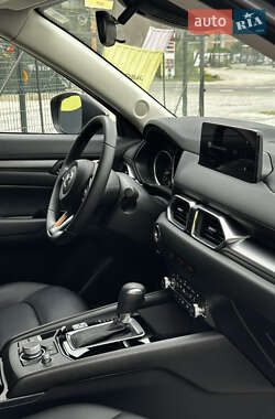 Позашляховик / Кросовер Mazda CX-5 2024 в 
