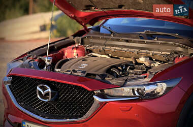 Позашляховик / Кросовер Mazda CX-5 2019 в 
