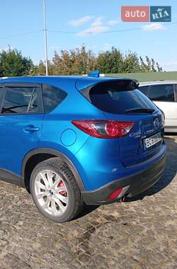 Позашляховик / Кросовер Mazda CX-5 2012 в 