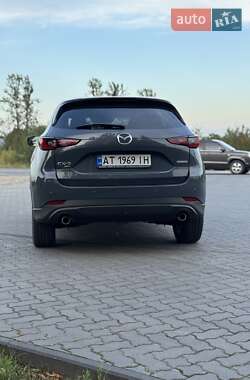 Позашляховик / Кросовер Mazda CX-5 2024 в 