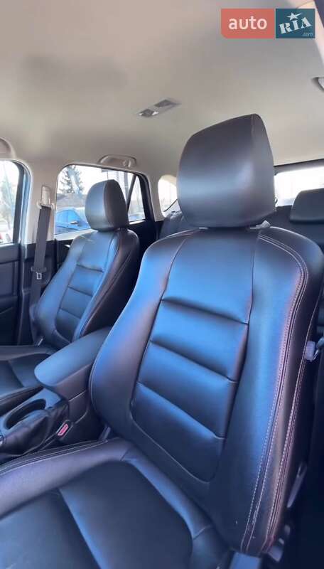 Позашляховик / Кросовер Mazda CX-5 2014 в Чернівцях