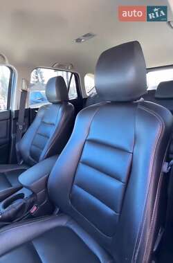 Позашляховик / Кросовер Mazda CX-5 2014 в 