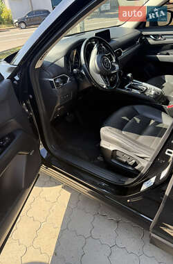 Позашляховик / Кросовер Mazda CX-5 2020 в 