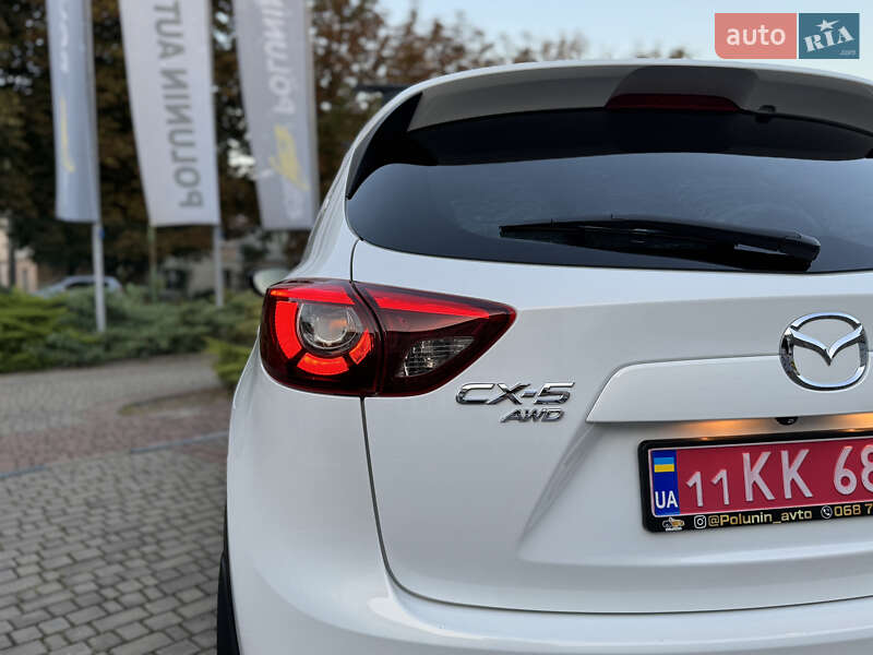 Позашляховик / Кросовер Mazda CX-5 2015 в Луцьку