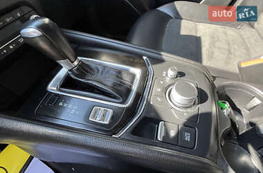 Позашляховик / Кросовер Mazda CX-5 2020 в 