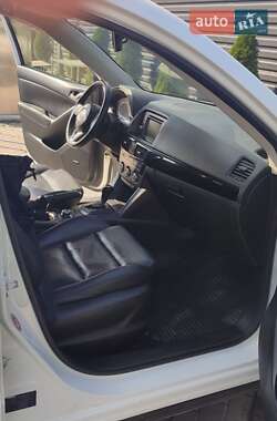 Позашляховик / Кросовер Mazda CX-5 2014 в 