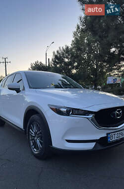Внедорожник / Кроссовер Mazda CX-5 2017 в 