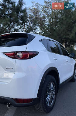 Внедорожник / Кроссовер Mazda CX-5 2017 в 
