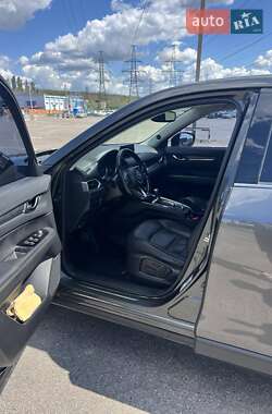 Позашляховик / Кросовер Mazda CX-5 2017 в 