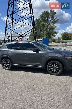 Позашляховик / Кросовер Mazda CX-5 2017 в 