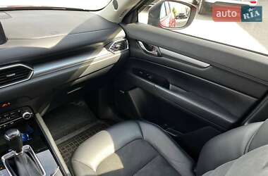 Позашляховик / Кросовер Mazda CX-5 2018 в 