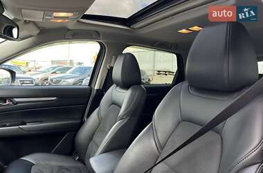 Позашляховик / Кросовер Mazda CX-5 2018 в 