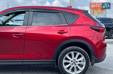 Позашляховик / Кросовер Mazda CX-5 2018 в 