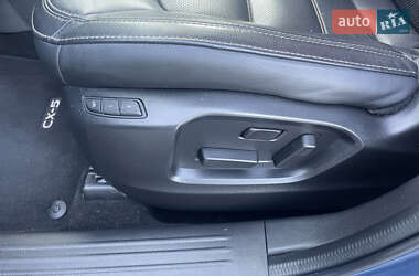 Позашляховик / Кросовер Mazda CX-5 2020 в 
