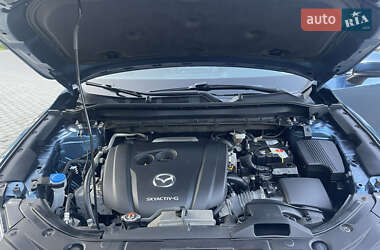 Позашляховик / Кросовер Mazda CX-5 2020 в 