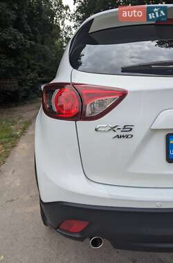 Позашляховик / Кросовер Mazda CX-5 2012 в 