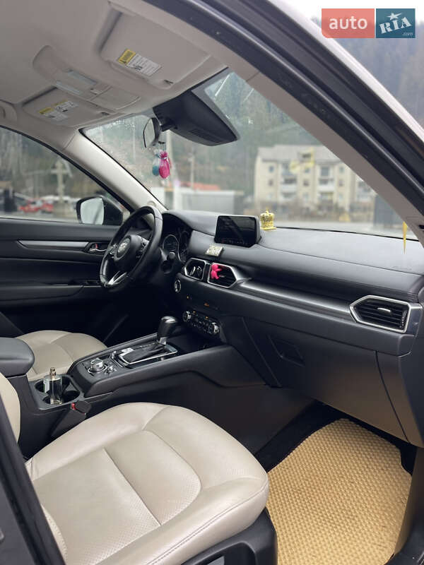Внедорожник / Кроссовер Mazda CX-5 2017 в Межгорье