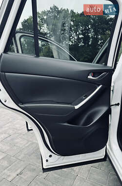 Позашляховик / Кросовер Mazda CX-5 2015 в 