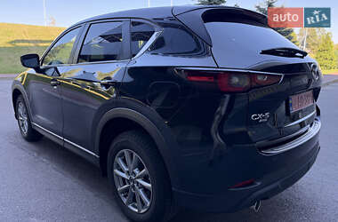 Позашляховик / Кросовер Mazda CX-5 2023 в 