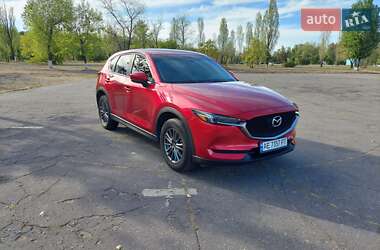 Позашляховик / Кросовер Mazda CX-5 2017 в 