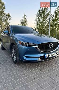 Позашляховик / Кросовер Mazda CX-5 2017 в Дніпрі