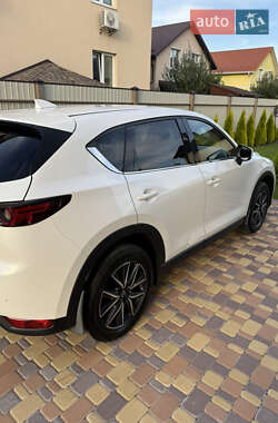Позашляховик / Кросовер Mazda CX-5 2017 в 