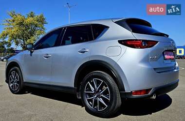 Позашляховик / Кросовер Mazda CX-5 2017 в 