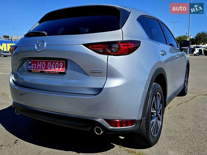 Позашляховик / Кросовер Mazda CX-5 2017 в Дніпрі
