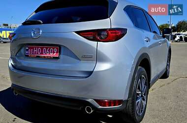 Позашляховик / Кросовер Mazda CX-5 2017 в 