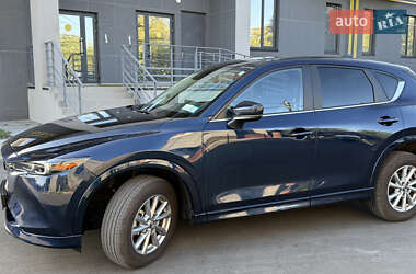Позашляховик / Кросовер Mazda CX-5 2023 в 