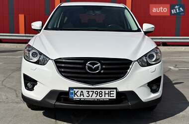 Позашляховик / Кросовер Mazda CX-5 2017 в 