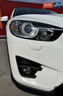 Позашляховик / Кросовер Mazda CX-5 2017 в 