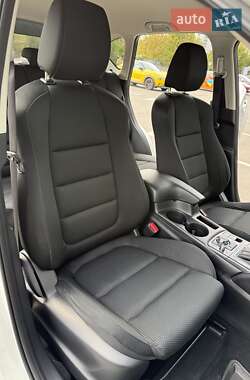 Позашляховик / Кросовер Mazda CX-5 2017 в 