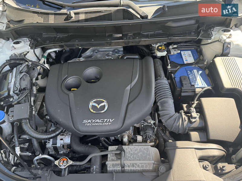 Внедорожник / Кроссовер Mazda CX-5 2018 в Черновцах