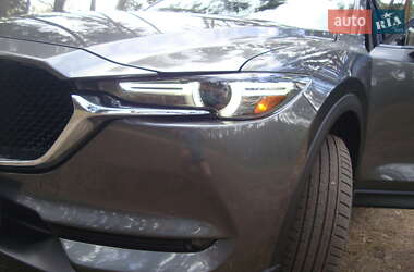 Позашляховик / Кросовер Mazda CX-5 2020 в 