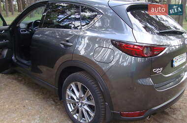 Позашляховик / Кросовер Mazda CX-5 2020 в 