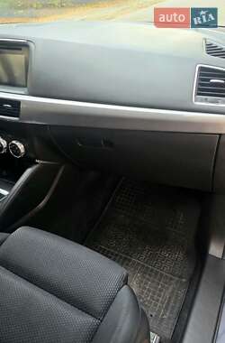 Внедорожник / Кроссовер Mazda CX-5 2015 в 
