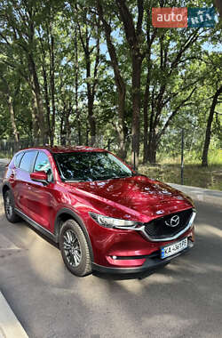 Позашляховик / Кросовер Mazda CX-5 2017 в 