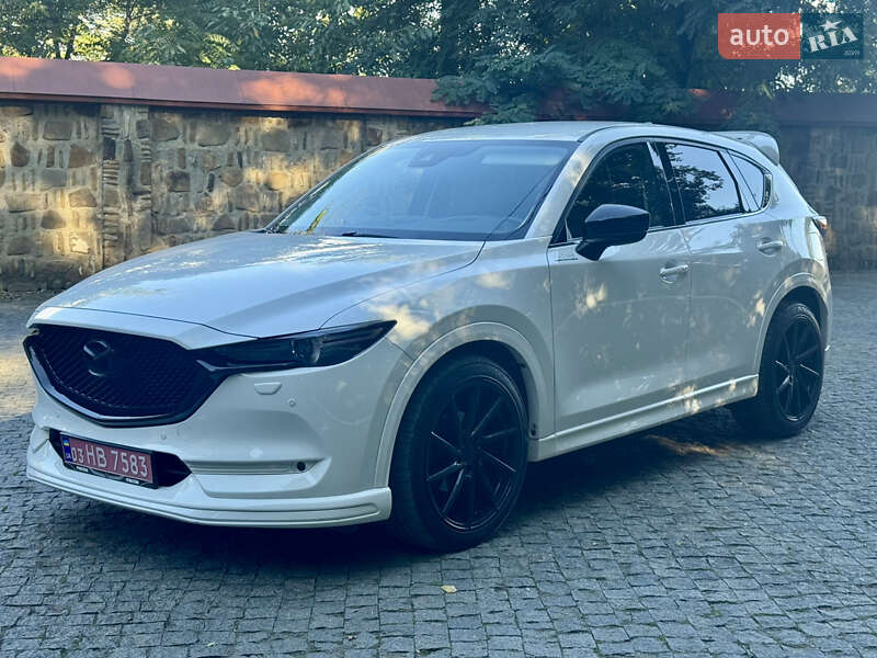 Внедорожник / Кроссовер Mazda CX-5 2018 в Черновцах