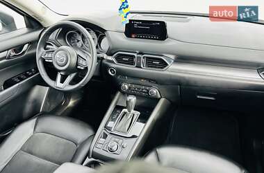 Позашляховик / Кросовер Mazda CX-5 2018 в 