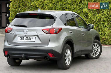 Позашляховик / Кросовер Mazda CX-5 2012 в 