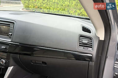 Позашляховик / Кросовер Mazda CX-5 2012 в 