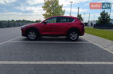 Внедорожник / Кроссовер Mazda CX-5 2017 в 