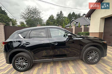 Позашляховик / Кросовер Mazda CX-5 2020 в 