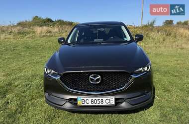 Позашляховик / Кросовер Mazda CX-5 2018 в 