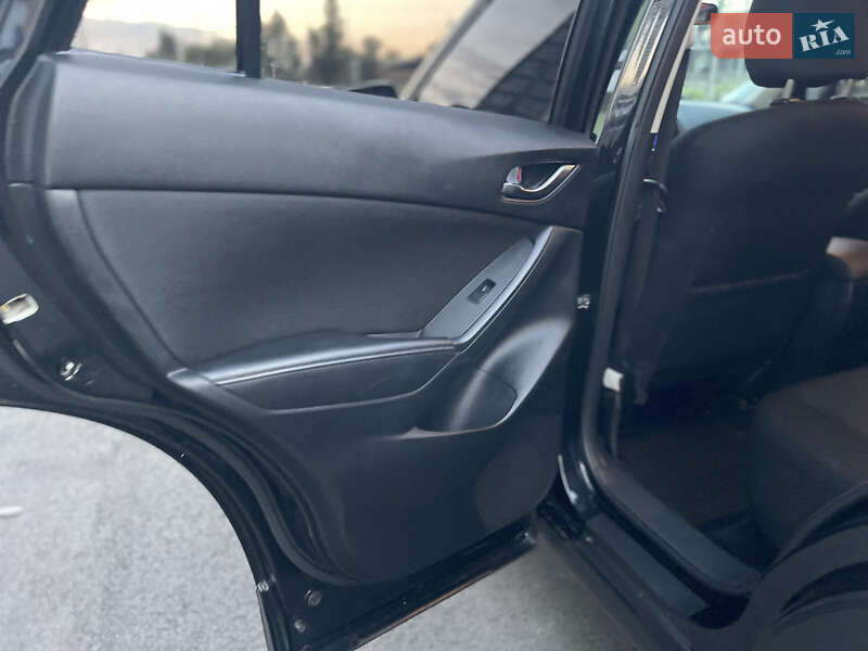 Внедорожник / Кроссовер Mazda CX-5 2015 в Киеве