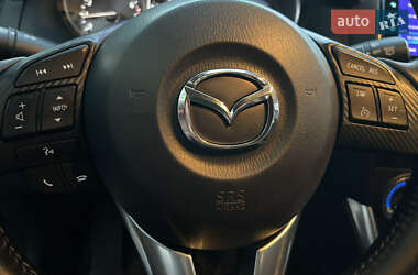 Позашляховик / Кросовер Mazda CX-5 2015 в 