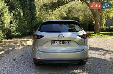 Внедорожник / Кроссовер Mazda CX-5 2018 в 