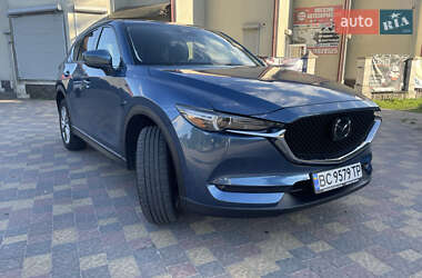 Позашляховик / Кросовер Mazda CX-5 2020 в 